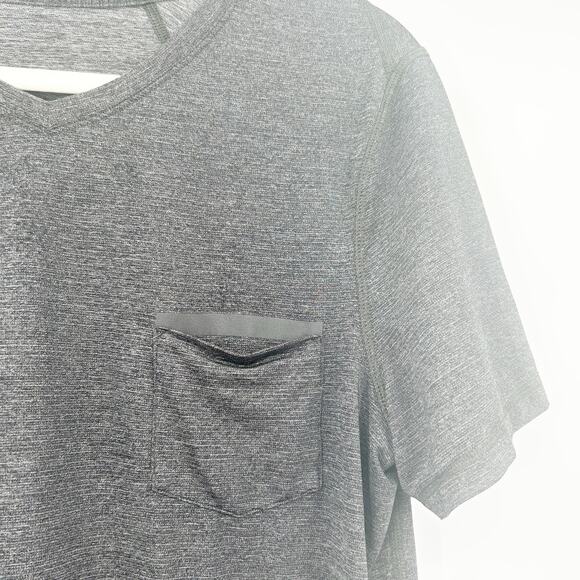 Lululemon Mens Athleisure Active Up Front Short Sleeve V-Neck Pocket Tee T-Shirt - Picture 4 of 6